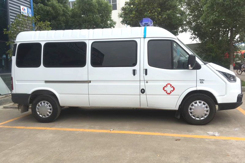 特順長(zhǎng)軸汽油救護(hù)車